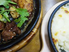 -老东镇啤酒屋海鲜加工·蒸汽海鲜·海鲜烧烤(台东店)