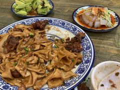 -壹阁胡羊焖饼(特色小吃街店)