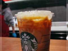 -星巴克臻选(北京凤凰汇店)