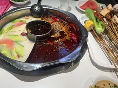 -佰人王串串香火锅(洋珠巷店)