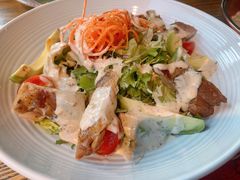 牛油果烤鸡藜麦沙拉-LYFATTI 莱芙缇(赣水路店)