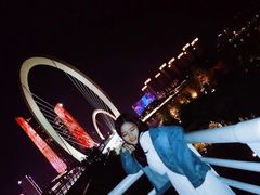-南京眼步行桥