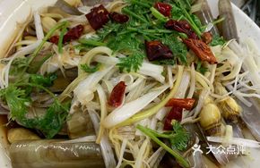 Oil-Poured Razor Clams
