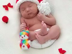 -爱的果实月嫂育婴师(世纪东方店)