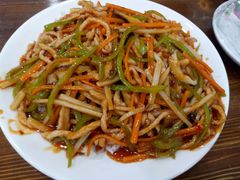 -津鲁园饭店