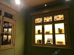 -Nathalie Djurberg与Hans Berg“牛皮纸包裹的月亮”-Prada荣宅当季展览