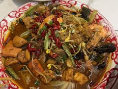 -嗨辣小聚·盘锦河蟹·海鲜烧烤龙虾(盘锦十年好店)