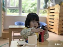 -希溪谷半山街道蒙氏托育(万科公园里校区)
