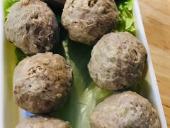 牛肉丸熟-三头牛·潮汕牛肉生蚝火锅 (夏湾店)