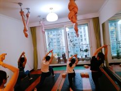 -Yvon yoga 瑜伽·精准体态管理中心