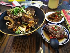 -三镇卤货二公司(汉街店)