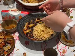 -肥肥虾庄·金牌油焖大虾(汉口城市广场店)