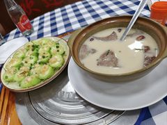 -洞密园美食城·二十二年老店(富华路店)