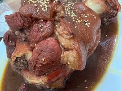 -巷子深菜馆·津门肘子(滨海店)