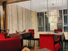 -粤尚腾香居中餐厅(首都机场希尔顿店)