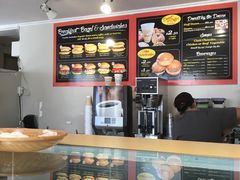-Winchell's Donuts House
