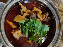 铜锅烧牛肉-伊兰麒兰馨园·川菜·清真馆(339电视塔店)