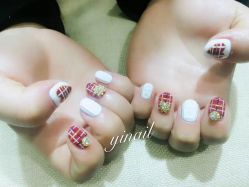 -逸日式美甲美睫工作室