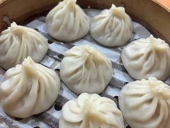 -莱莱小笼·乔艾