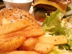 牛肉汉堡-Simple Yummy简单美味(上邦百汇城店)