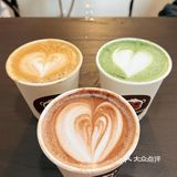 东莞旧城区小河边的独栋古早味老房子咖啡店