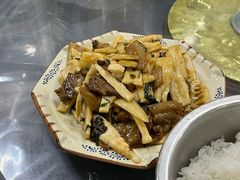 -盛得农家美食·无花果浸鸡·古法烧鸡·竹筒饭(白水寨森林海店)