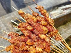 -劳动公园新疆人烤腰子