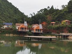 -十万大山布透温泉