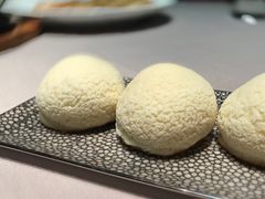 脆皮叉烧包-新荣记(建国门外大街店)