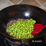 高蛋白低脂的牛肉末炒青豆