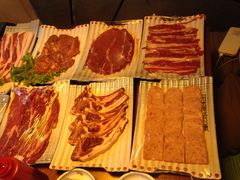 -豚豚猪村烤肉·韩国烤肉(总店)