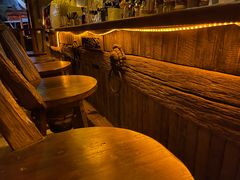 -城墙外BAR