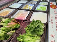-尚品海鲜肥牛自助火锅(湖明店)