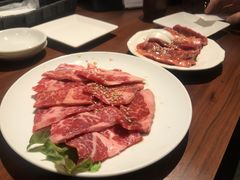 -焼肉まんぐう