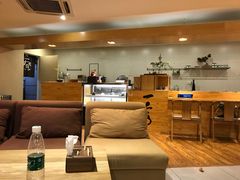 大堂-柴务处·柴犬主题狗咖