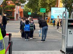 -上海博世凯外国语学校