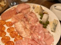 冷切肉芝士拼盘-La Vite意大利餐厅酒馆(乌鲁木齐店)