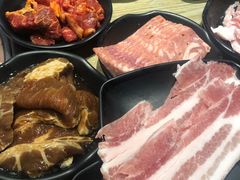 -本家·小顽牛自助烤肉(金润路店)