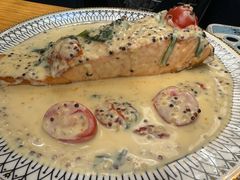 托斯卡纳三文鱼配藜麦-IL TEATRO 精品意大利餐厅