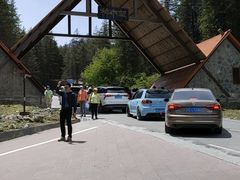 -硗碛藏寨·神木垒景区