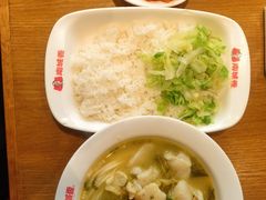 -南城香·饭香串香馄饨香(花园北路店)