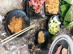 -啊美丽炭火烤肉(滑翔一店)