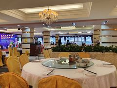 -御满江海鲜酒家(洛溪新城店)