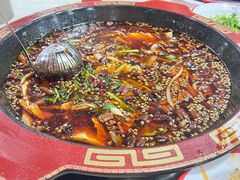 -烧哥美蛙肥肠鱼火锅·十五年社区店