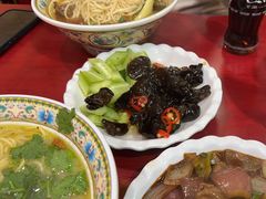 -金杨拉面王小吃面馆·牛三宝面·红烧牛肉粉