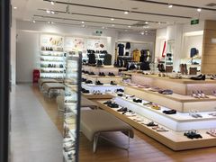 -hotwind热风(民盈山国贸店)