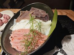 -三出山火锅(万象天地店)