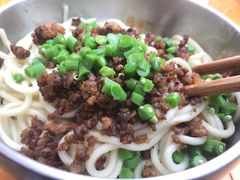 素椒杂酱面-左撇子私房面