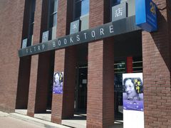 -外研书店(北京外国语大学西校区北外国际大厦店)