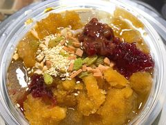 门口的冰汤圆-渝味黄姐火锅(黄泥村店)